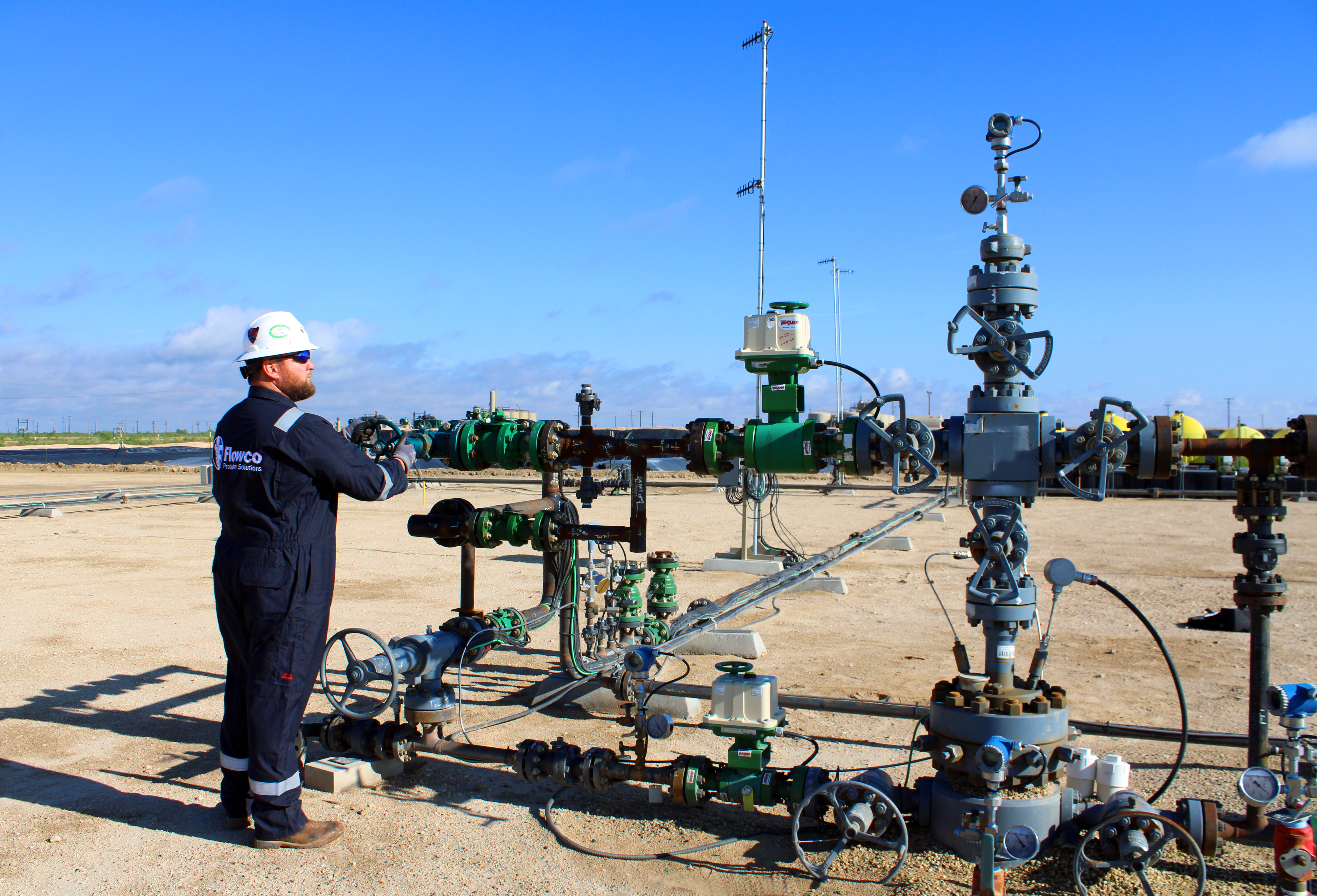 Flowco Production Solutions’ gas-lift system in the Midland Basin is shown in operation. (Source: Flowco Production Solutions)