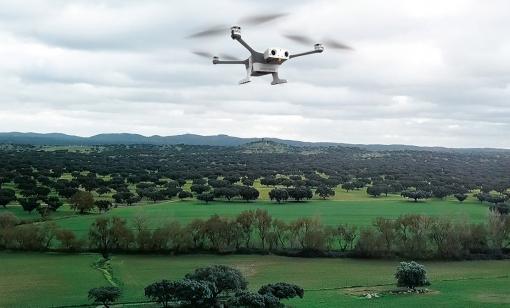 Drones and AI may become a significant game changer in ensuring compliance with environmental and safety regulations. (Source: Percepto Ltd.)