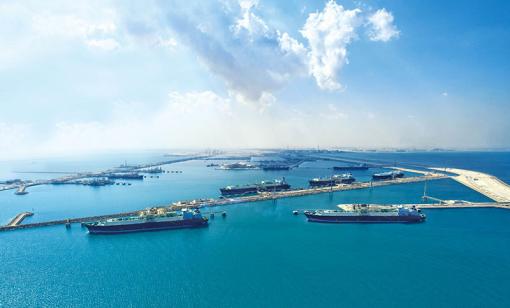 Qatar Enlists Big Oil for Mega LNG Project
