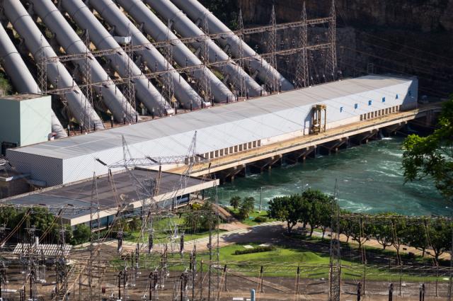The Furnas Dam hydroelectric power plant is located in Brazil. Hydroelectricity is one of the main sources of renewable energy in the country. (Source: Deni Williams/Shutterstock.com)