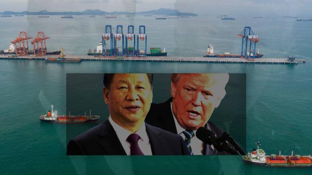 Chinese President Xi Jinping and U.S. President Donald Trump could meet in Florida to announce a trade pact if negotiations succeed, according to some reports. (Source: Shutterstock)
