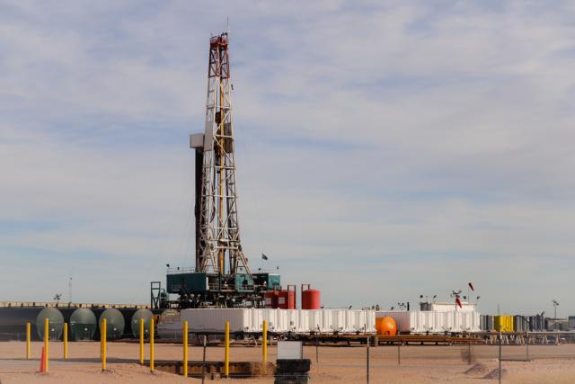 U.S. shale players are shifting from quick production growth mode to increasing cash flow in hopes of returning money to investors. (Source: SG Arts/Shutterstock.com)