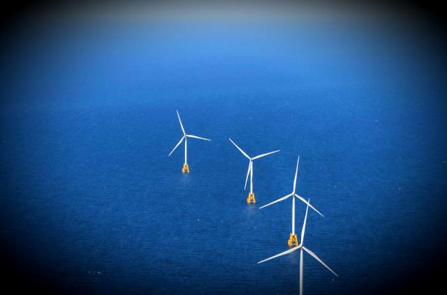 US Offshore Wind Power Spending Has Oil in Its Sights