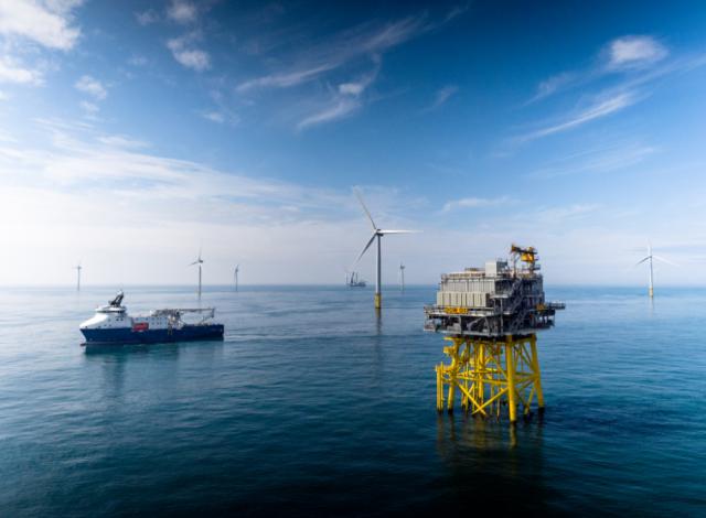 The Equinor-operated Dudgeon Offshore Wind Farm is located offshore North Norfolk, England, in a water depth of 18-25 m. The wind farm features 67 turbines. Each 6-megawatt turbine is 170 meters tall from surface to wingtip. (Source: Equinor)