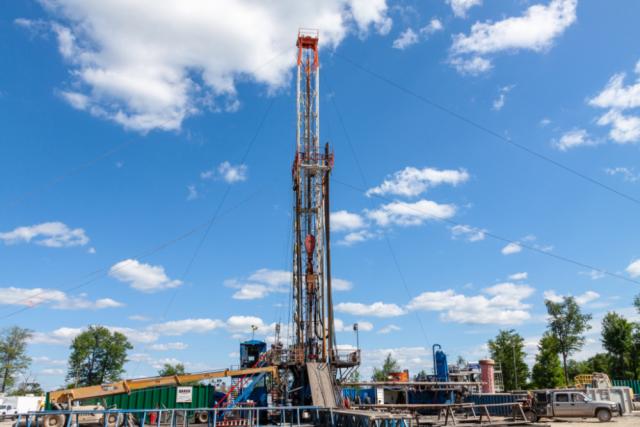 A gas drilling rig is shown in the Marcellus Shale region in Pennsylvania. (Source: George Sheldon/Shutterstock.com)
