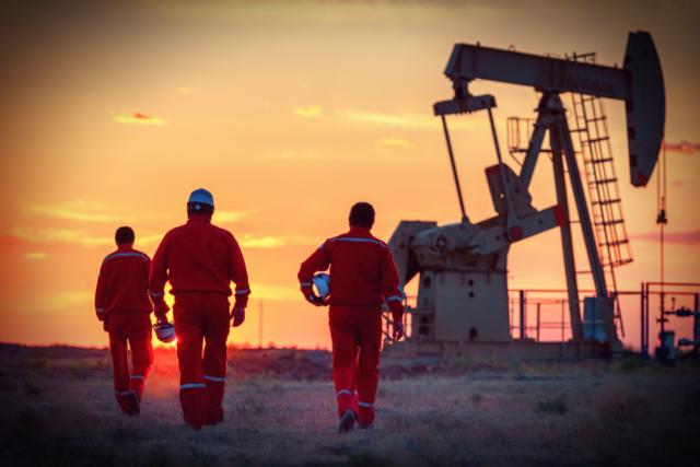 Oil and Gas Investor At Closing: Make the Downturn Last?
