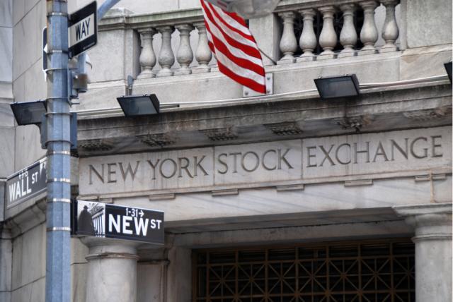 NYSE Begins Move to Delist Chinese State Oil Producer CNOOC