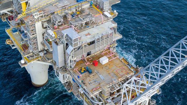 Equinor Awards $531 Million in Service Agreements to ABB, Siemens Energy