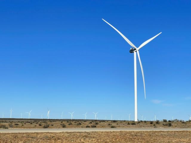 Wind Overtakes Gas-fired Power Generation for First Time in Texas