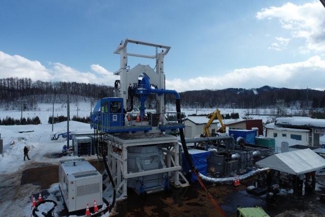 Icebreaker: Technology to Mine Fiery Ice Underway
