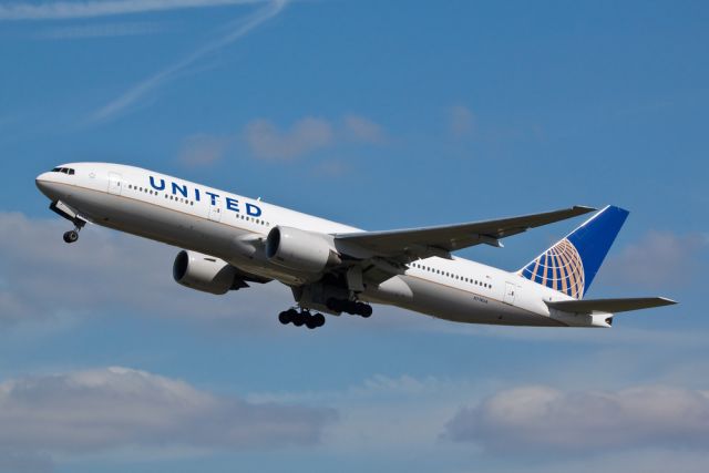 Flying the Decarbonized Skies: United Airlines Exec Talks SAF