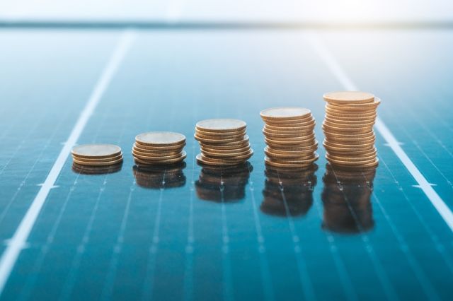 Solar Lures $34.3B in Corporate Funding in 2023