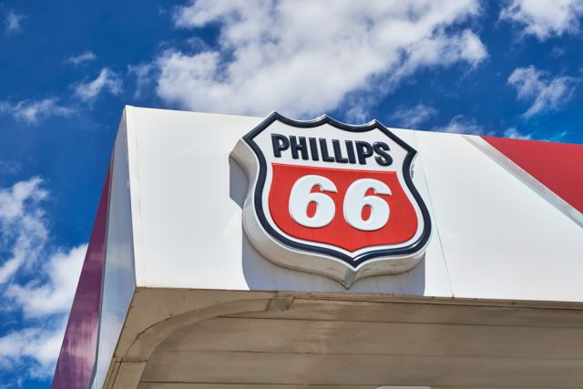 Phillips 66 Reaches Milestone at San Francisco Bay Area Refinery