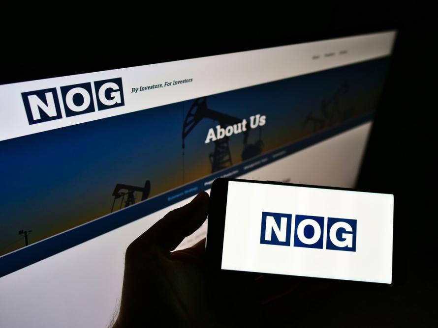 NOG logo on smartphone.
