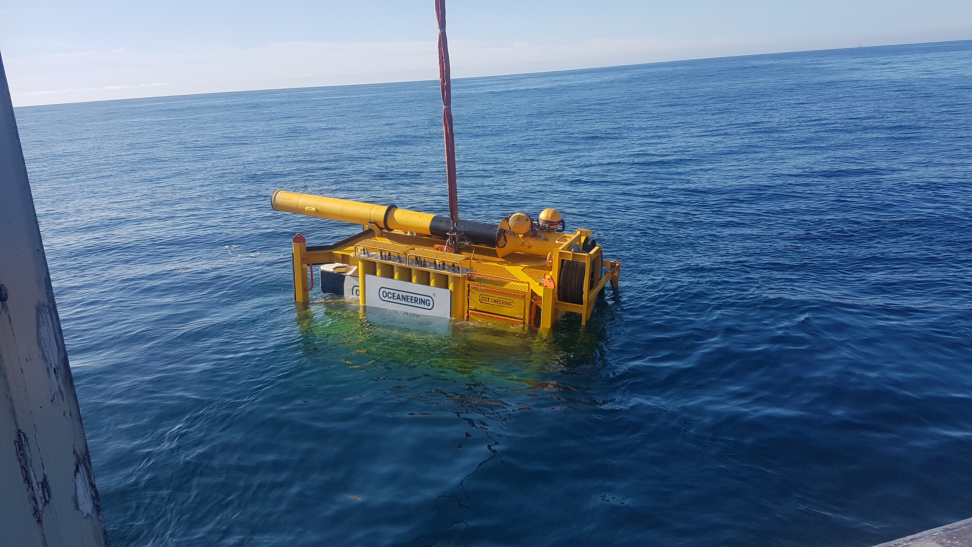 The Liberty E-ROV system is lowered into the water from a vessel of opportunity in the Norwegian North Sea. (Source: Oceaneering)